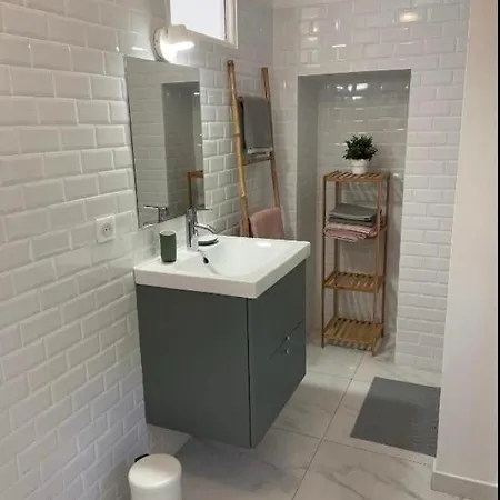 U Roccapina Lägenhet *